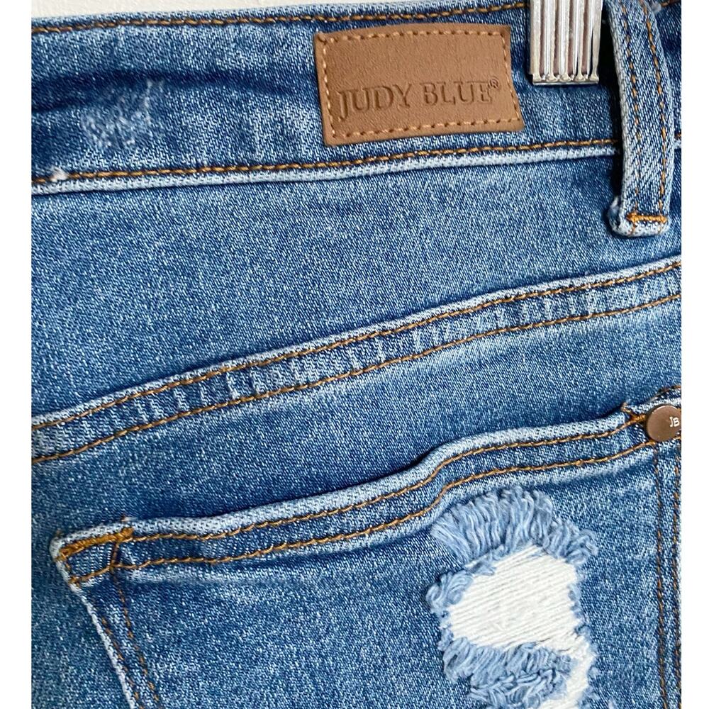 Judy Blue Medium Wash Distressed Jean Shorts with Sun Embroidery - Picture 4 of 13
